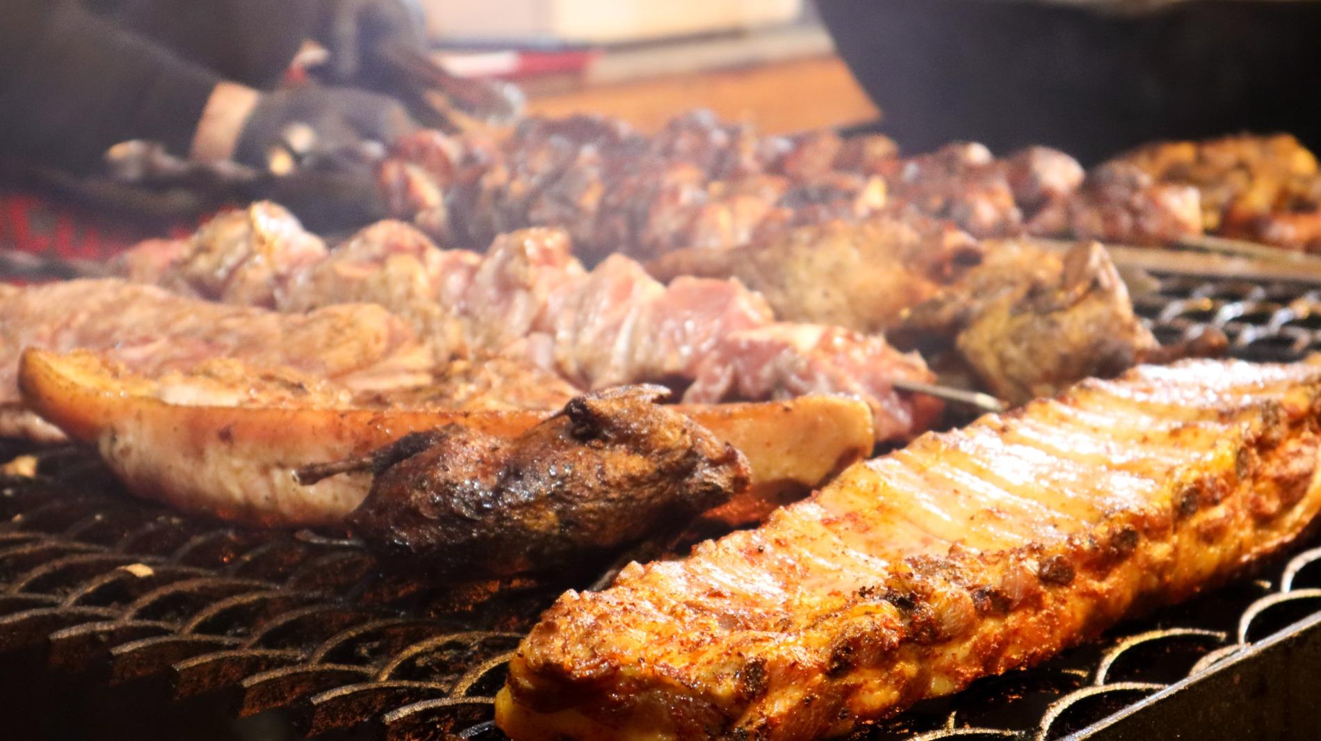 Animation barbecue en entreprise : l&rsquo;&eacute;v&eacute;nement convivial et gourmand pour renforcer la coh&eacute;sion d&rsquo;&eacute;quipe