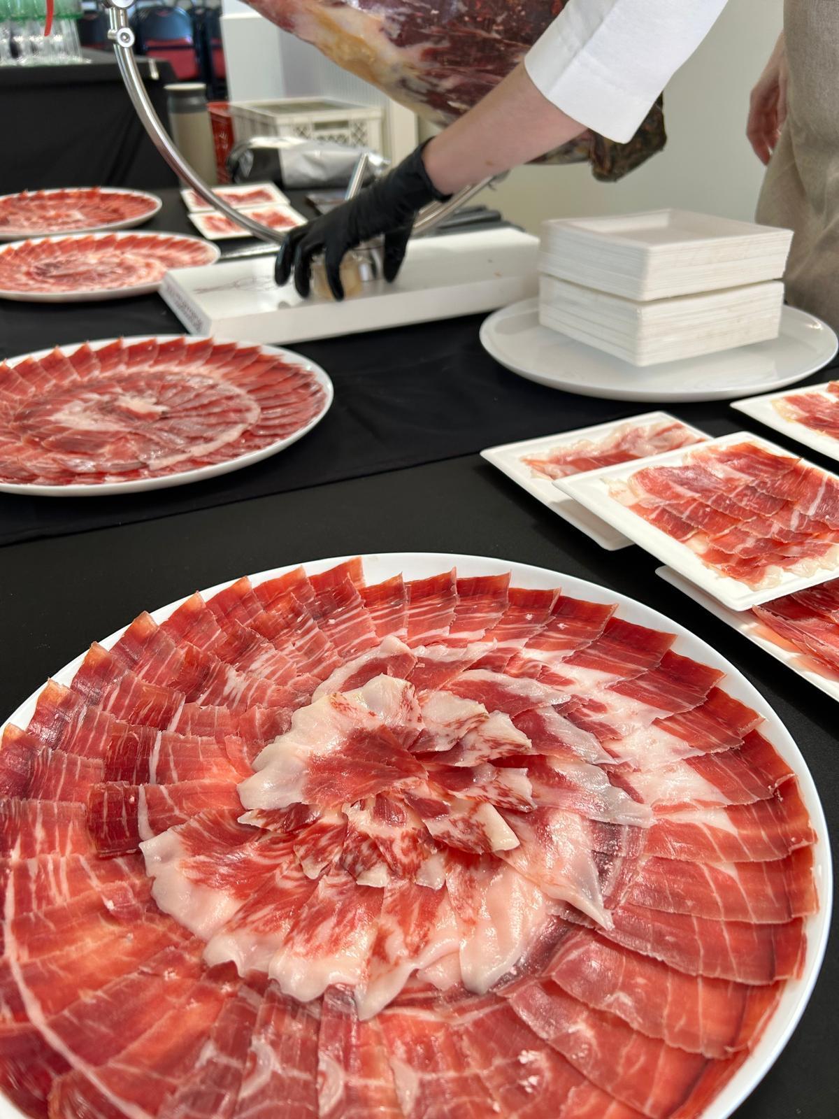 Afterwork clé en main à Paris : traiteur, ambiance et bonne humeur avec Cerkadia Events